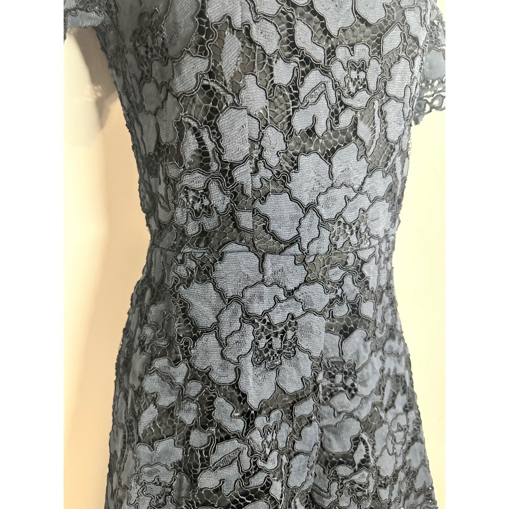 Alexis Winn Cutout Back Lace Romper‎ Playsuit - Size XS EUC Romantic Chic - Picture 6 of 9